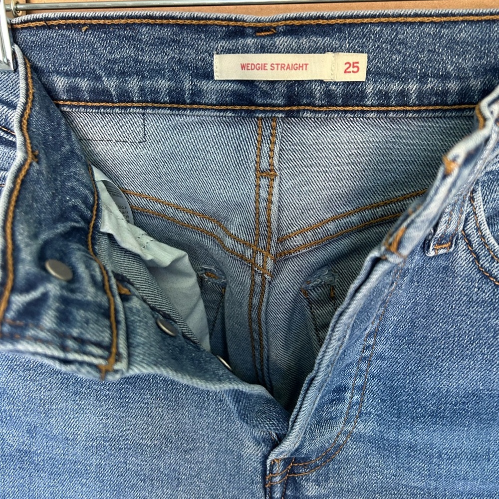 Levi's Classic Straight Leg Blue Jeans - Picture 5 of 5